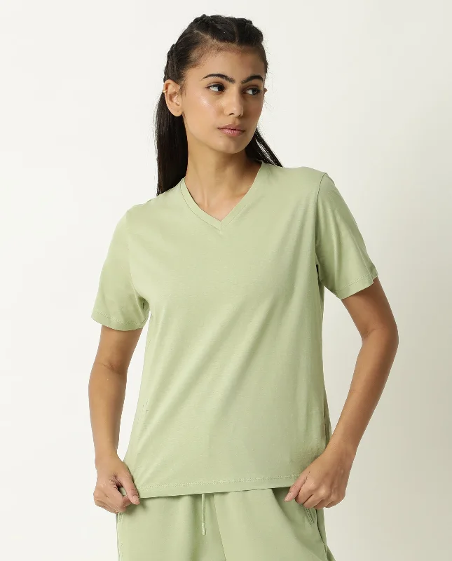 Rareism Women'S Arvi Light Green Cotton Blend Fabric Regular Fit Half Sleeves Solid V-Neck T-Shirt