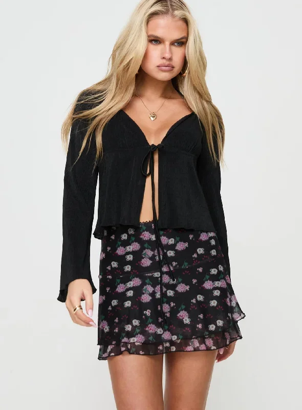 Sunny Skies Mini Skirt Black Floral